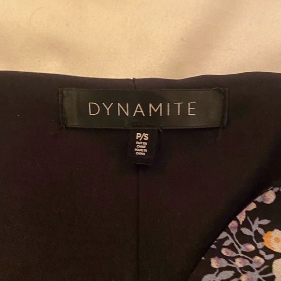 Dynamite floral dress - Picture 2 of 4